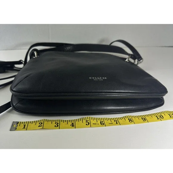 *Flawed* Coach Legacy Leather Double Gusset Crossbody Bag Black Leather 26601 - Picture 15 of 16